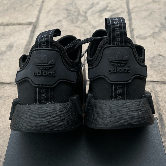 Adidas nmd youth size 4 / women’s size 5 - Picture 3 of 5